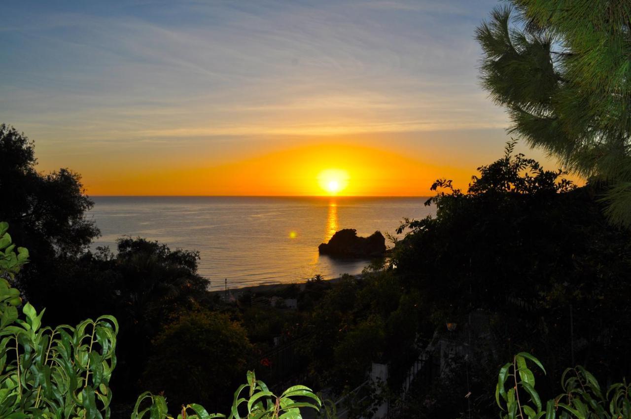 Luxury Loft Apartment With Pool - Pelekas Beach, Corfu Exterior foto